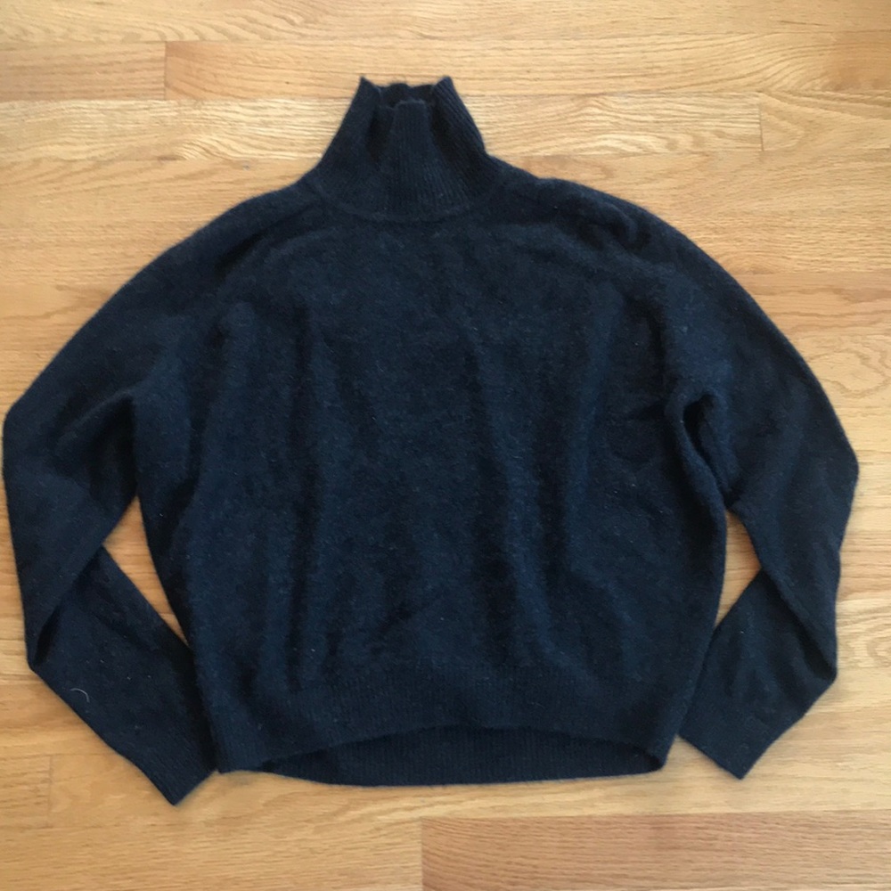 Black Vince Cashmere Sweater